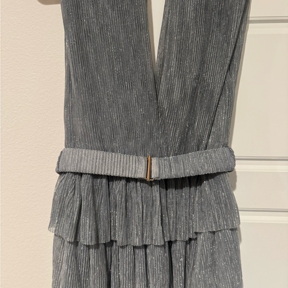 Hausen Alexa -  Gray Ruffled Tiered Cocktail Dress - Picture 5 of 6